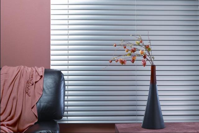 АЛЮМИНИЕВЫЕ ГОРИЗОНТАЛЬНЫЕ ЖАЛЮЗИ АЛЮМИНИЕВЫЕ ГОРИЗОНТАЛЬНЫЕ ЖАЛЮЗИ