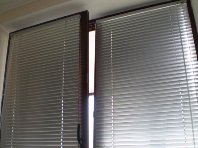 АЛЮМИНИЕВЫЕ ГОРИЗОНТАЛЬНЫЕ ЖАЛЮЗИ АЛЮМИНИЕВЫЕ ГОРИЗОНТАЛЬНЫЕ ЖАЛЮЗИ