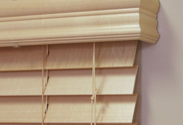 ГОРИЗОНТАЛЬНЫЕ ЖАЛЮЗИ ИЗ ДЕРЕВА