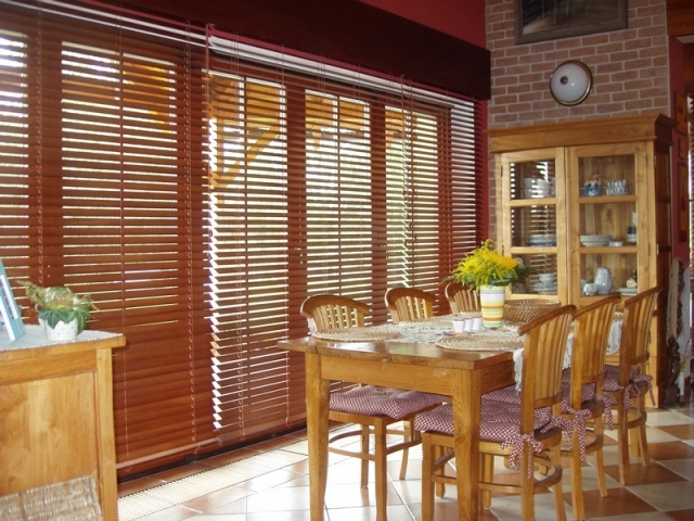 ГОРИЗОНТАЛЬНЫЕ ЖАЛЮЗИ ИЗ БАМБУКА ГОРИЗОНТАЛЬНЫЕ ЖАЛЮЗИ ИЗ БАМБУКА